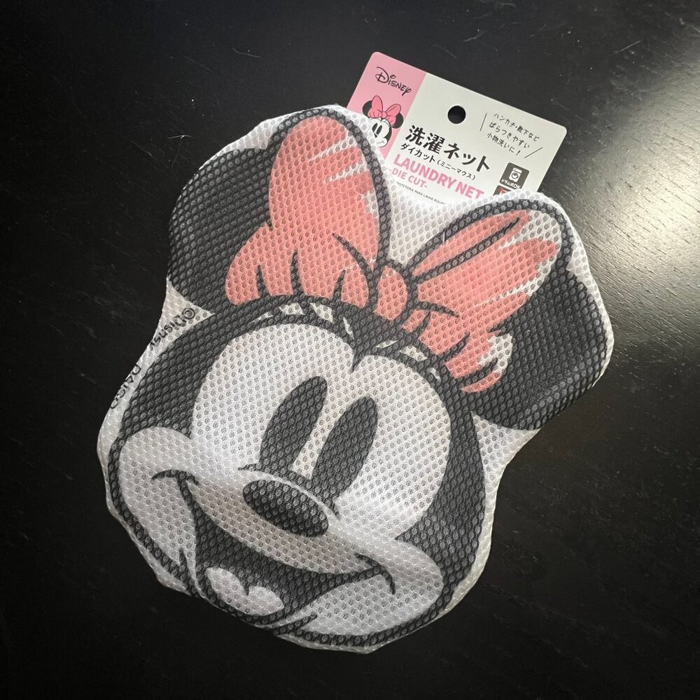2/$18 💥🆕 Minnie Mouse by Disney Die Cut Shaped White Laundry Net | 5364